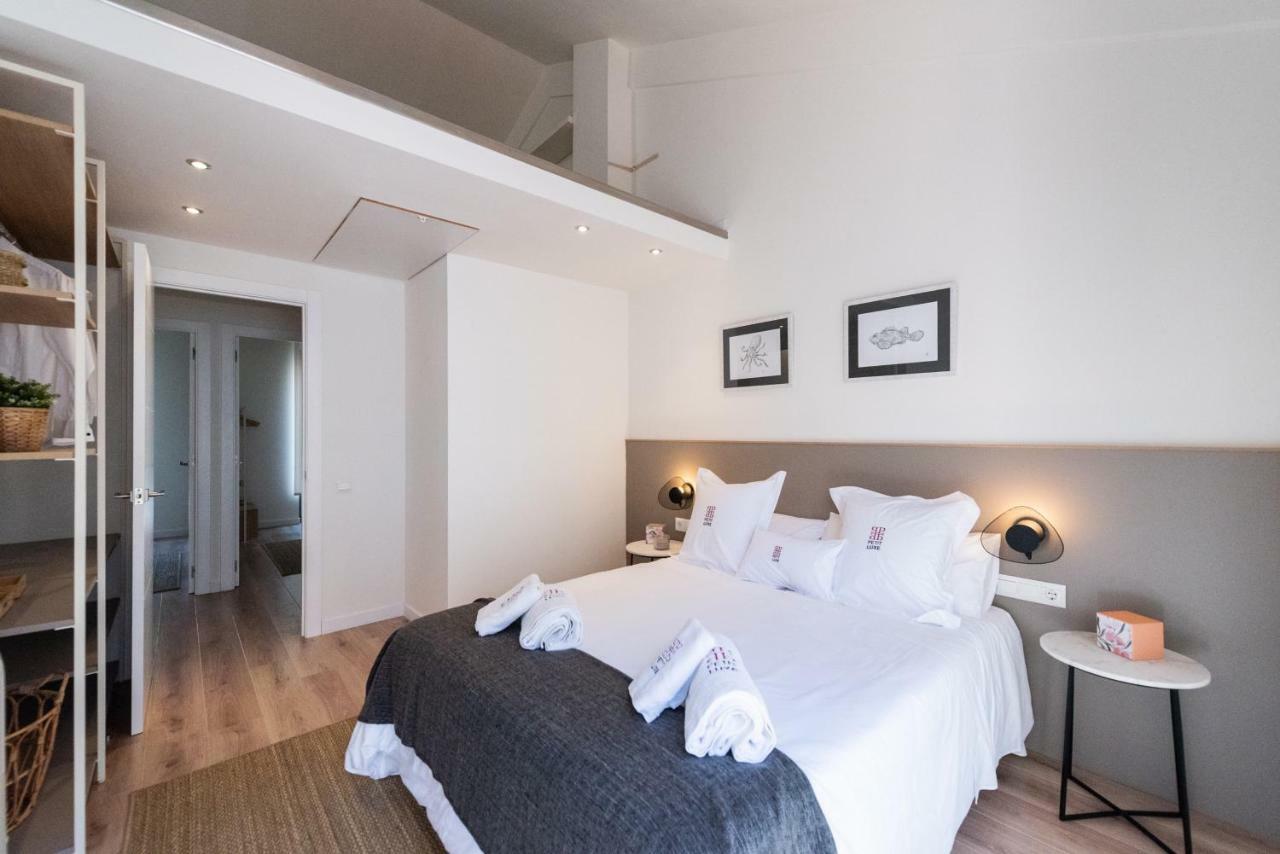 Petit Luxe Tobella Esquerra Apartman Terrassa Kültér fotó