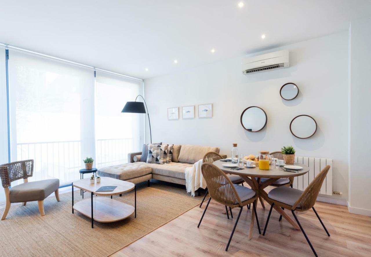 Petit Luxe Tobella Esquerra Apartman Terrassa Kültér fotó