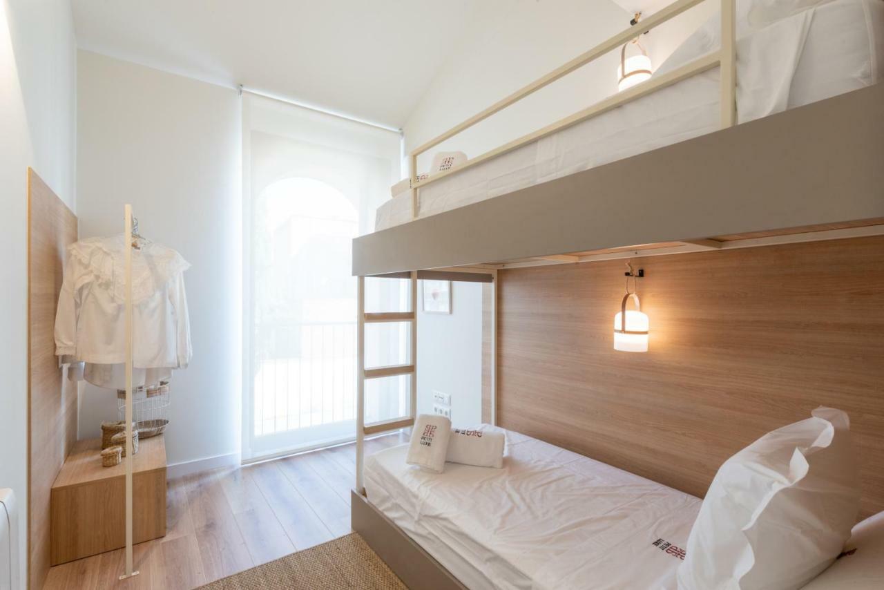 Petit Luxe Tobella Esquerra Apartman Terrassa Kültér fotó